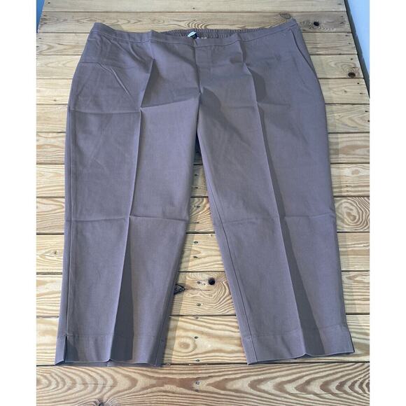 Isaac Mizrahi Pants - NEW Isaac Mizrahi Live 24/7 Stretch Crop Length Pants Size 32 Women’s Mocha